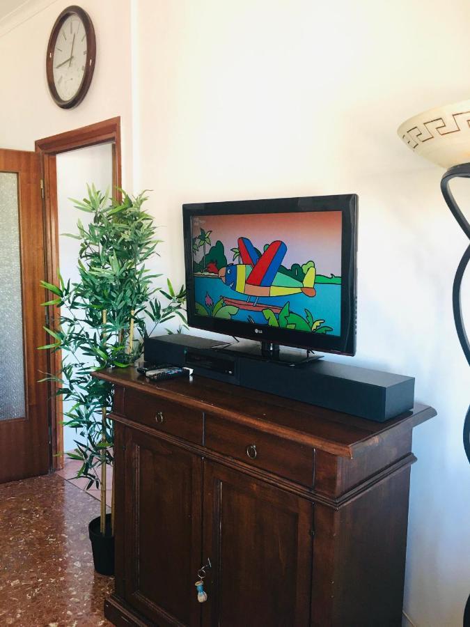 Panoramic And Bright Penthouse Is Waiting For You Apartment Rome Exterior photo