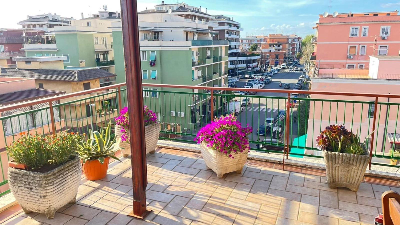 Panoramic And Bright Penthouse Is Waiting For You Apartment Rome Exterior photo